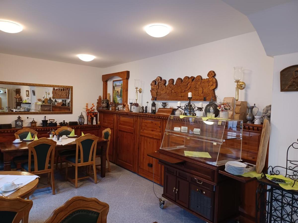 Hotel Zum Kloetzelmoench กอร์ลิตซ์ ภายนอก รูปภาพ