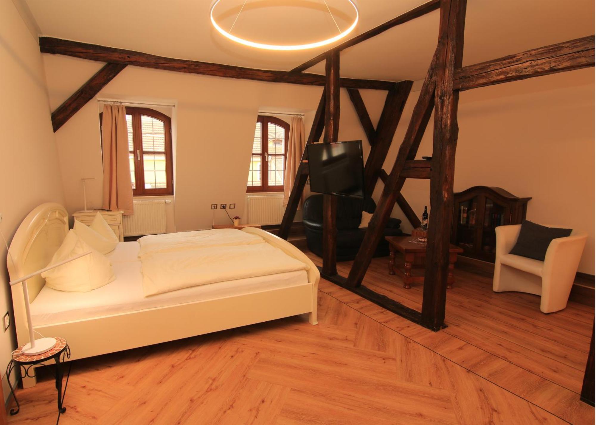 Hotel Zum Kloetzelmoench กอร์ลิตซ์ ภายนอก รูปภาพ
