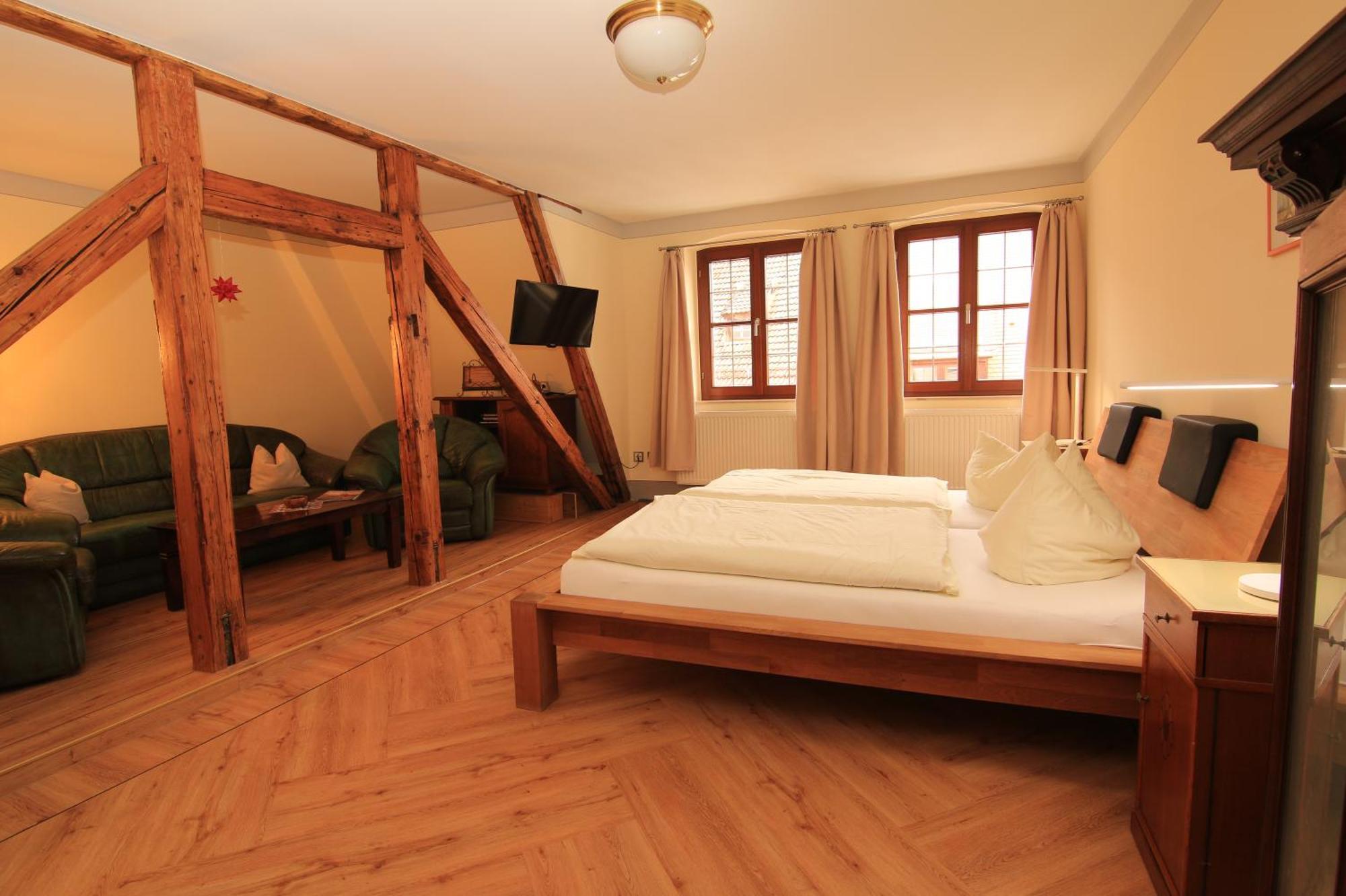 Hotel Zum Kloetzelmoench กอร์ลิตซ์ ภายนอก รูปภาพ